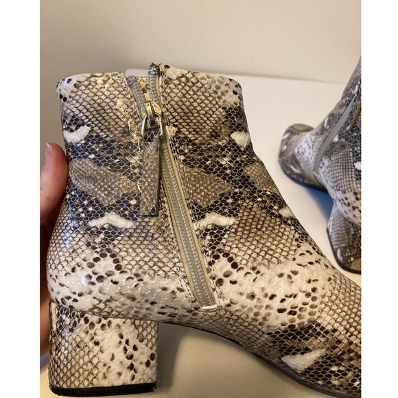 Zara Trafaluc cap toe faux snakeskin bootie size US 6.5 - Picture 9 of 10